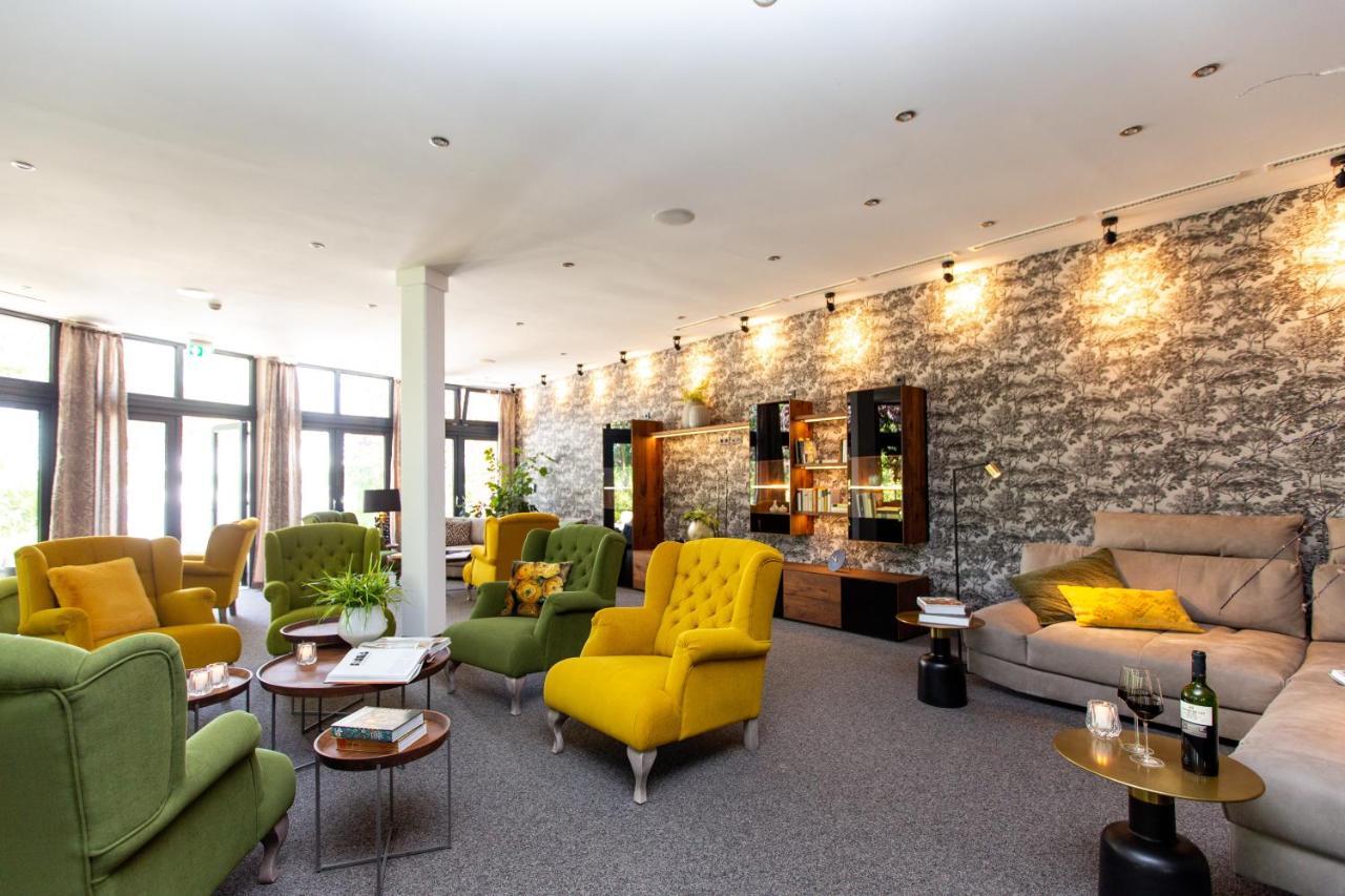 Rosendomizil Hotel Malchow  Eksteriør billede