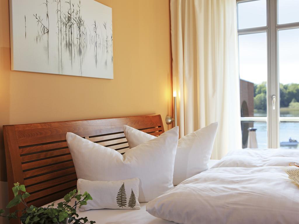 Rosendomizil Hotel Malchow  Eksteriør billede